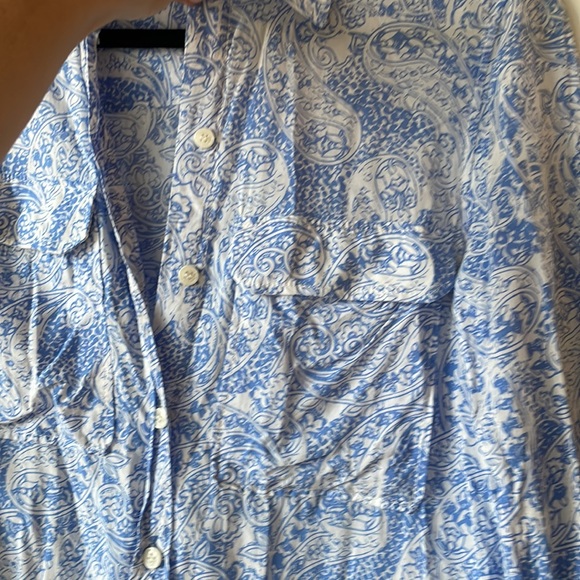 Light blue button down paisley light weight collared top - Picture 3 of 8